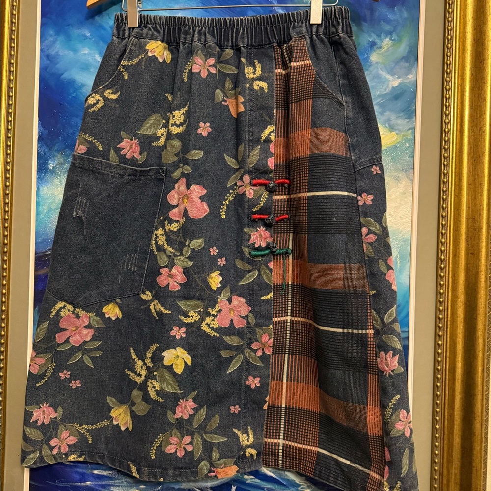 Chic Floral and Plaid A-Line Skirt